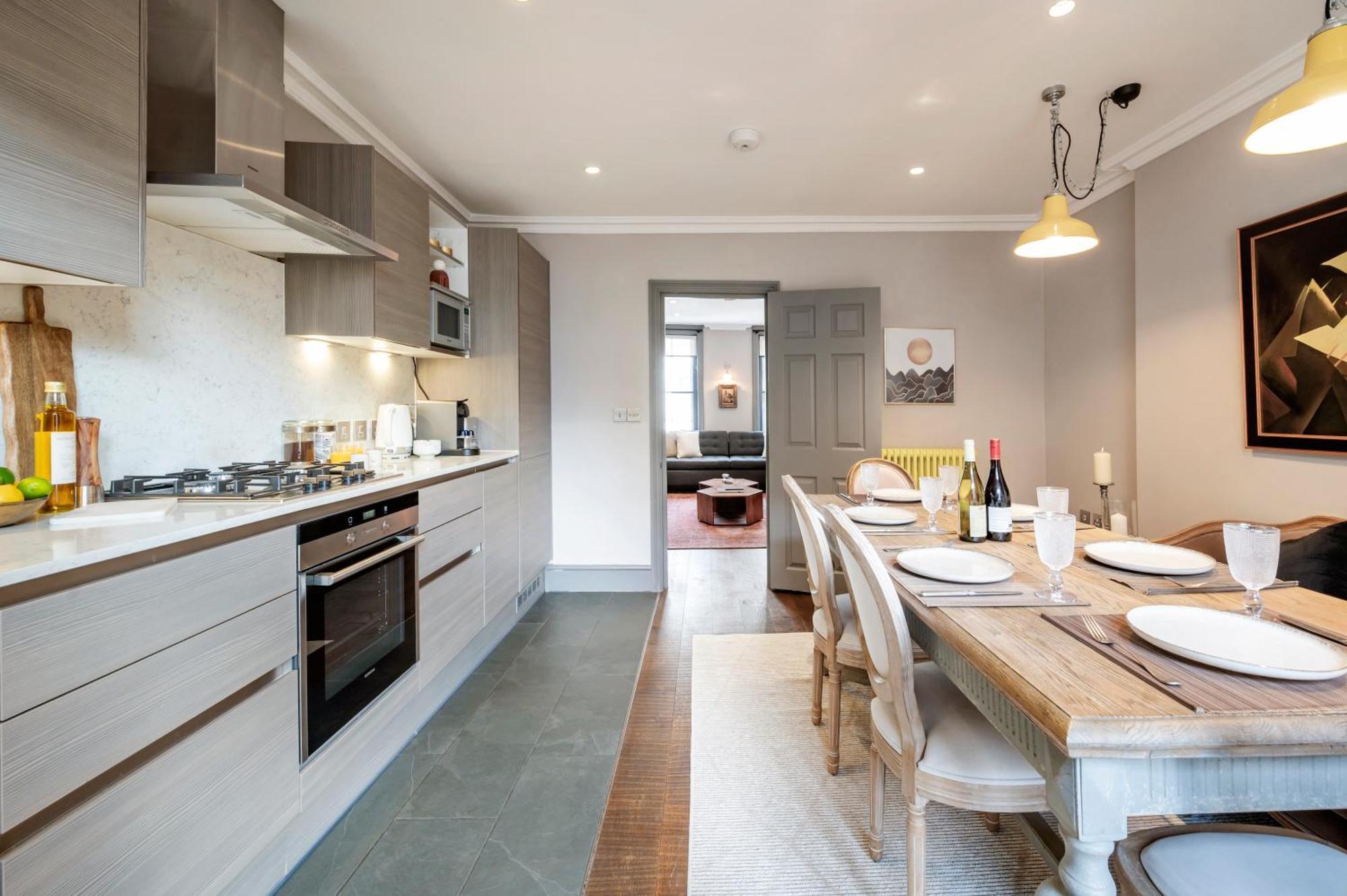 Appartamento Soho 2 Bedrooms, 3 Beds, 2,5 Bathroom On Location *